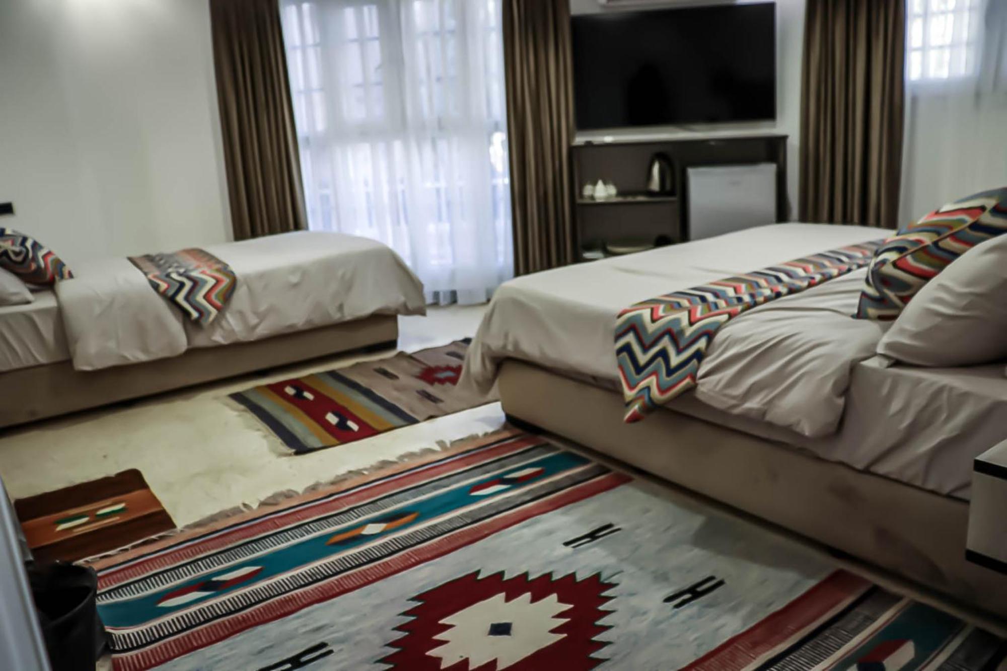 Celestia Boutique Inn - Boutique Stay Overlooking Jerash Ruins Jarash Room photo